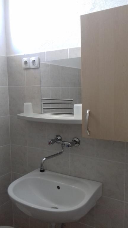 Apartmanhaz Balatonfenyves Apartment Екстериор снимка