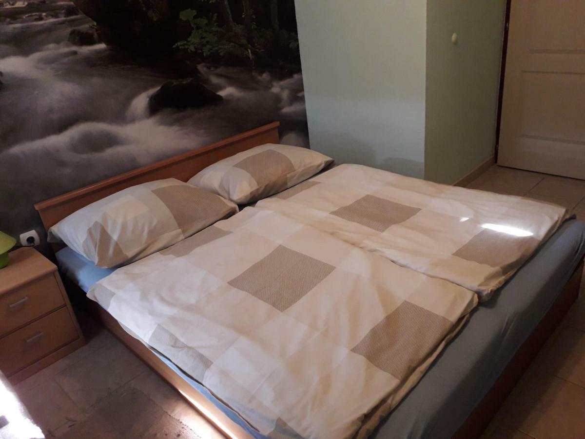 Apartmanhaz Balatonfenyves Apartment Екстериор снимка